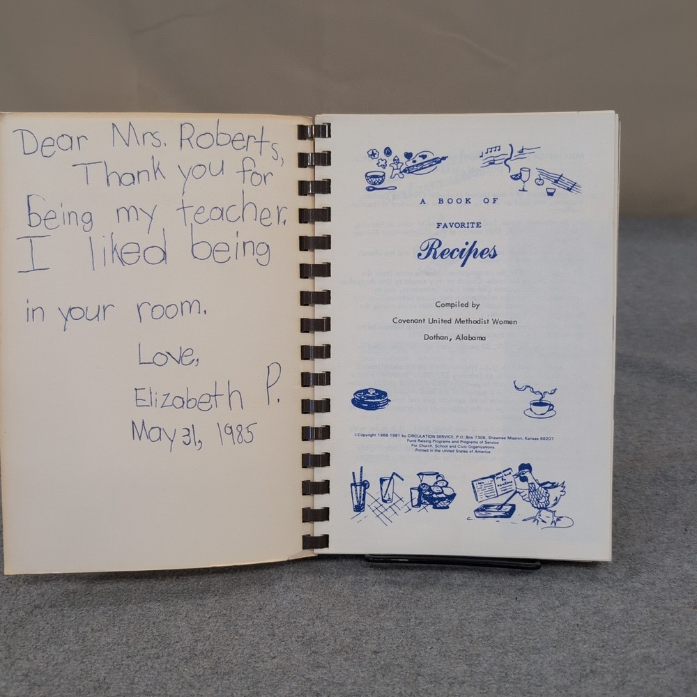 Covenant United Methodist Church Dothan Alabama Favorite Recipes Cookbook 1981 - Picture 2 of 3